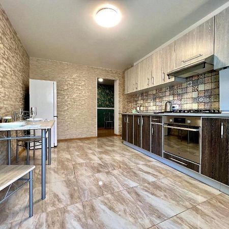 Apartpoltava Простора Однокімнатна Квартира В Новобудові, Корпусний Парк Extérieur photo