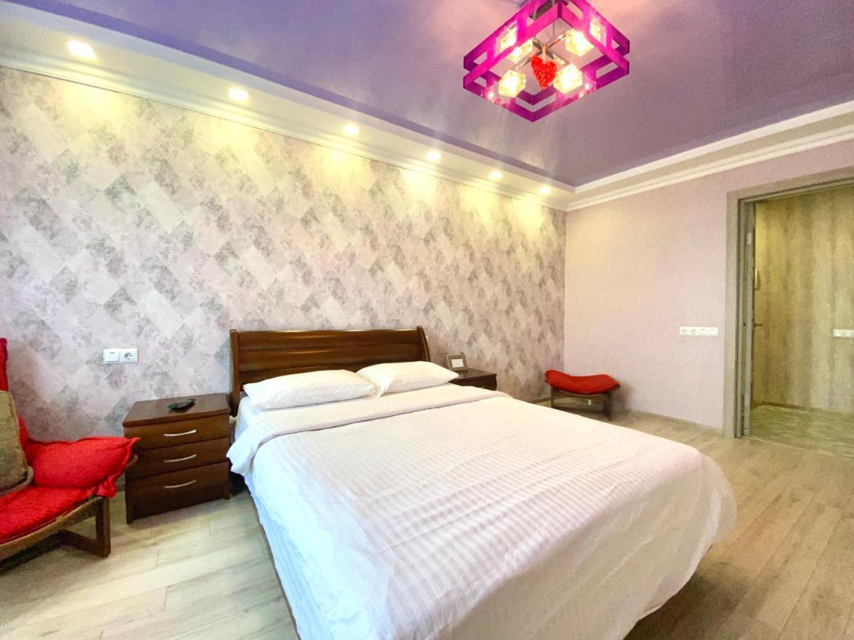 Apartpoltava Простора Однокімнатна Квартира В Новобудові, Корпусний Парк Extérieur photo